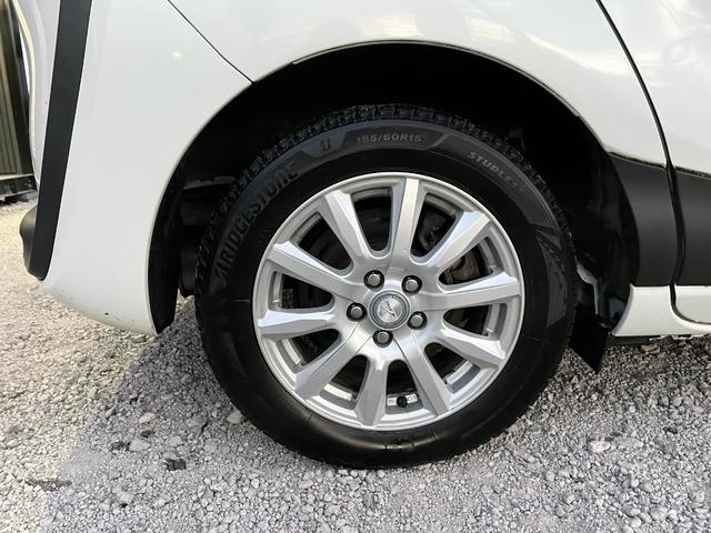 シエンタ ハイブリッドG セーフティセンスBT接続ナビBカメラ両側電動LEDヘッド レーンアシスト 衝突被害軽減システム 両側電動スライドドア オートマチックハイビーム スマートキー シートヒーター 3列シート アルミホイール(20枚目)