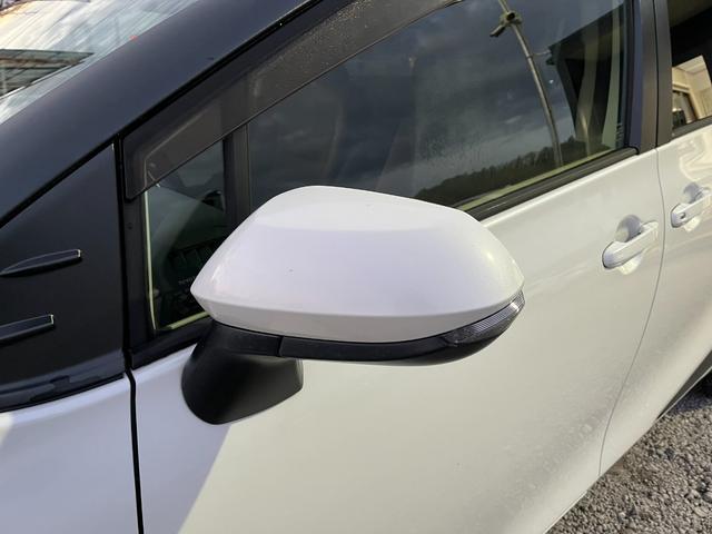 シエンタ ハイブリッドG セーフティセンスBT接続ナビBカメラ両側電動LEDヘッド レーンアシスト 衝突被害軽減システム 両側電動スライドドア オートマチックハイビーム スマートキー シートヒーター 3列シート アルミホイール(57枚目)