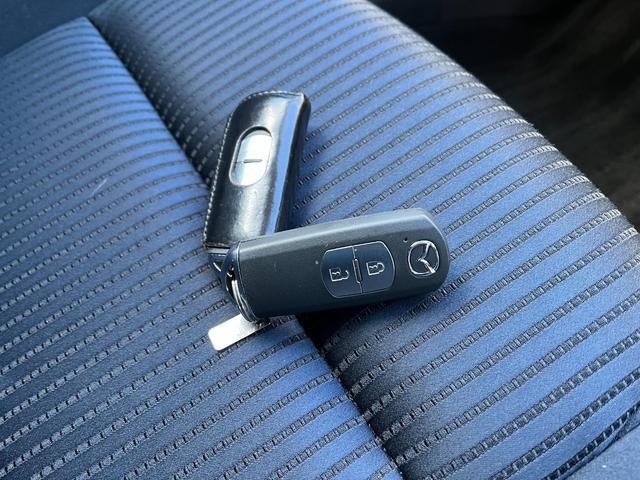 アテンザワゴン ＸＤ　Ｌパッケージ　６速ＭＴフルノーマルＢＴ接続ナビ地デジＢカメラＥＴＣ　　オートクルーズコントロール　衝突被害軽減システム　アルミホイール　オートライト　ＨＩＤ　スマートキー　盗難防止システム　衝突安全ボディ（21枚目）