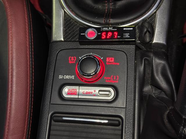 WRX STI STI 6速MT/1オーナーSTiスタイルPKGアプライドC純正ナビBカメラOPフルレザー4WD LEDヘッドランプ MT シートヒーター スマートキー 電動格納ミラー 盗難防止システム(8枚目)
