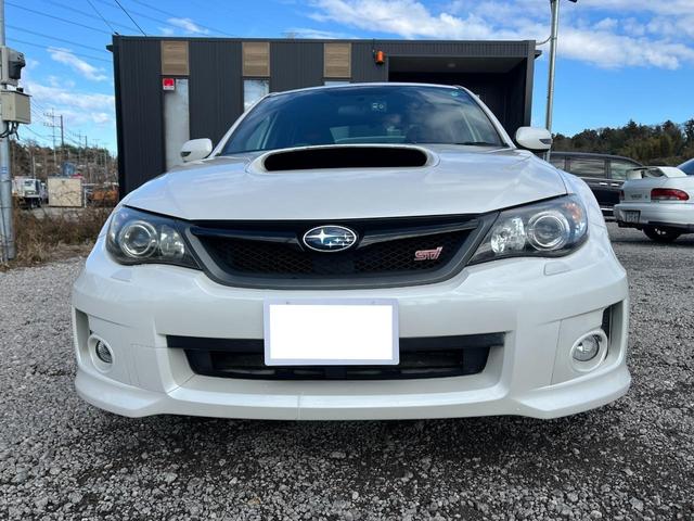 インプレッサ ＷＲＸ　ＳＴｉ　６速ＭＴタイベル交換済アプライドＣ型ＢＴ接続ナビ地デジＢカメラ４ＷＤ　ドライブレコーダー　バックカメラ　ＴＶ　アルミホイール　ＨＩＤ　ＭＴ　スマートキー　電動格納ミラー　盗難防止システム　パワーシート（12枚目）