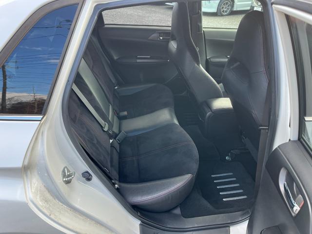 インプレッサ ＷＲＸ　ＳＴｉ　６速ＭＴタイベル交換済アプライドＣ型ＢＴ接続ナビ地デジＢカメラ４ＷＤ　ドライブレコーダー　バックカメラ　ＴＶ　アルミホイール　ＨＩＤ　ＭＴ　スマートキー　電動格納ミラー　盗難防止システム　パワーシート（24枚目）