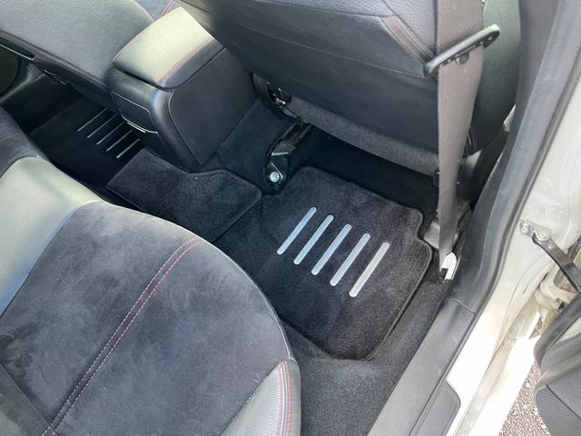 インプレッサ ＷＲＸ　ＳＴｉ　６速ＭＴタイベル交換済アプライドＣ型ＢＴ接続ナビ地デジＢカメラ４ＷＤ　ドライブレコーダー　バックカメラ　ＴＶ　アルミホイール　ＨＩＤ　ＭＴ　スマートキー　電動格納ミラー　盗難防止システム　パワーシート（25枚目）