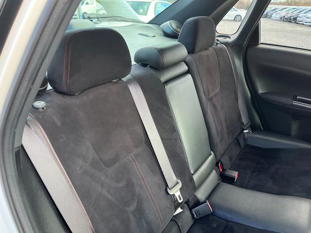 インプレッサ ＷＲＸ　ＳＴｉ　６速ＭＴタイベル交換済アプライドＣ型ＢＴ接続ナビ地デジＢカメラ４ＷＤ　ドライブレコーダー　バックカメラ　ＴＶ　アルミホイール　ＨＩＤ　ＭＴ　スマートキー　電動格納ミラー　盗難防止システム　パワーシート（49枚目）