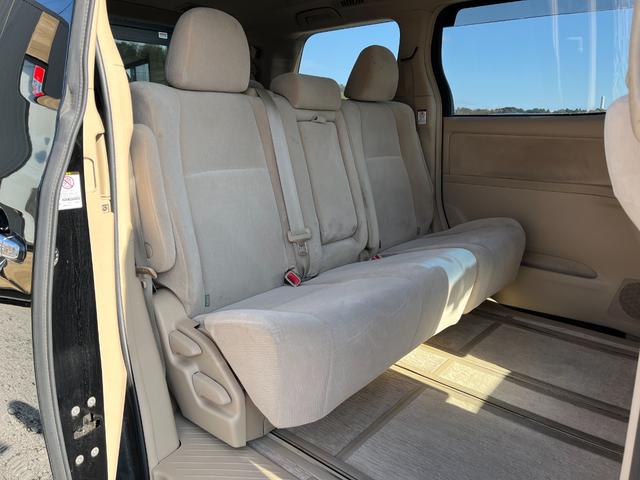 アルファード ２４０Ｘ　ナビＢカメラＥＴＣ両側電動スライドドア　　ＴＶ　クリアランスソナー　両側電動スライドドア　ＨＩＤ　スマートキー　電動格納ミラー　３列シート　ＣＶＴ　アルミホイール　盗難防止システム　衝突安全ボディ（37枚目）