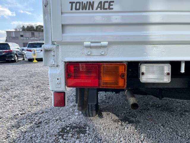 タウンエーストラック ＤＸ　Ｘエディション　トラック　ＡＴ　エアコン　パワーウィンドウ　運転席エアバッグ　ＣＤ　ＵＳＢ（28枚目）