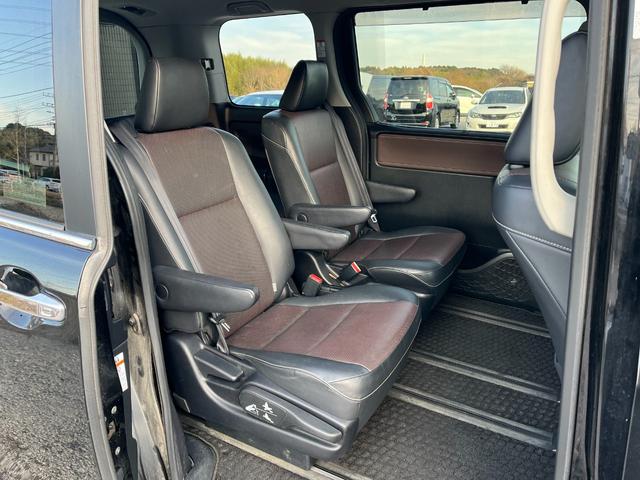 エスクァイア ハイブリッドＧｉ　純正ＯＰエアロ９型ナビ後席モニター地デジＢカメラ両側電動ドア　オートクルーズコントロール　両側電動スライドドア　オートライト　ＬＥＤヘッドランプ　スマートキー　電動格納ミラー　シートヒーター（50枚目）