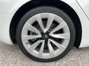 ロングレンジ　ＡＷＤ　オートパイロット白革シート／パノラマガラスルーフ全席シートヒーターＰゲート　ＥＴＣ　クリアランスソナー　バックカメラ　サイドカメラ　ナビ　アルミホイール　サンルーフ　ＡＴ　パワーシート（20枚目）