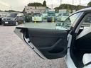 ロングレンジ　ＡＷＤ　オートパイロット白革シート／パノラマガラスルーフ全席シートヒーターＰゲート　ＥＴＣ　クリアランスソナー　バックカメラ　サイドカメラ　ナビ　アルミホイール　サンルーフ　ＡＴ　パワーシート（45枚目）