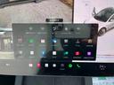 ロングレンジ　ＡＷＤ　オートパイロット白革シート／パノラマガラスルーフ全席シートヒーターＰゲート　ＥＴＣ　クリアランスソナー　バックカメラ　サイドカメラ　ナビ　アルミホイール　サンルーフ　ＡＴ　パワーシート（70枚目）