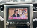 アルファードハイブリッド Ｇ　４ＷＤ　ＥＴＣ　全周囲カメラ　ナビ　ＴＶ　クリアランスソナー　オートクルーズコントロール　両側電動スライドドア　ＨＩＤ　スマートキー　電動格納ミラー　３列シート　パワーシート　オットマン　ＣＶＴ（4枚目）