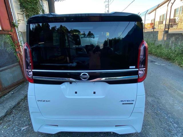 ルークス オーテック　４ＷＤ　ＥＴＣ　全周囲カメラ　両側スライド・片側電動　クリアランスソナー　衝突被害軽減システム　オートライト　スマートキー　アイドリングストップ　電動格納ミラー　シートヒーター　ベンチシート　ＣＶＴ（12枚目）