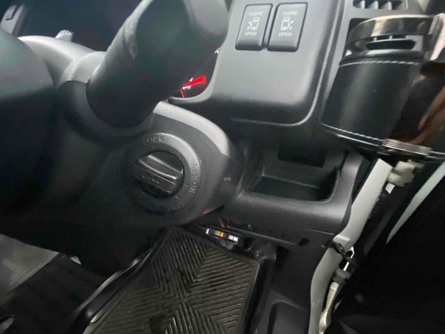 セレナ ハイウェイスター Vセレクション ETC ナビ 両側電動スライドドア HID スマートキー 電動格納ミラー 後席モニター 3列シート CVT アルミホイール 盗難防止システム 衝突安全ボディ ABS エアコン パワーステアリング(4枚目)