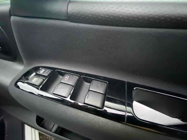 セレナ ハイウェイスター Vセレクション ETC ナビ 両側電動スライドドア HID スマートキー 電動格納ミラー 後席モニター 3列シート CVT アルミホイール 盗難防止システム 衝突安全ボディ ABS エアコン パワーステアリング(8枚目)