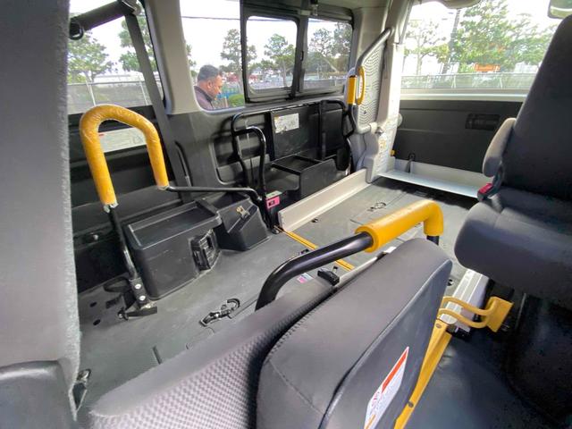 ハイエースバン 福祉車輌 スライドドア AT エアコン パワーウィンドウ 運転席エアバッグ(34枚目)