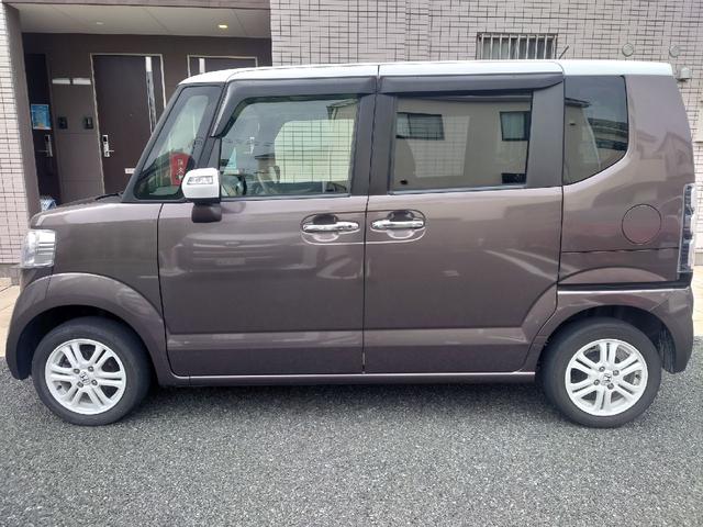 Ｎ－ＢＯＸ ２トーンカラースタイル　Ｇ・Ｌパッケージ　４ＷＤ　両側スライド・片側電動　ナビ　バックカメラ　スマートキー　アイドリングストップ　電動格納ミラー　ベンチシート　ＣＶＴ　盗難防止システム　ＡＢＳ　ＥＳＣ　アルミホイール　衝突安全ボディ　エアコン（17枚目）