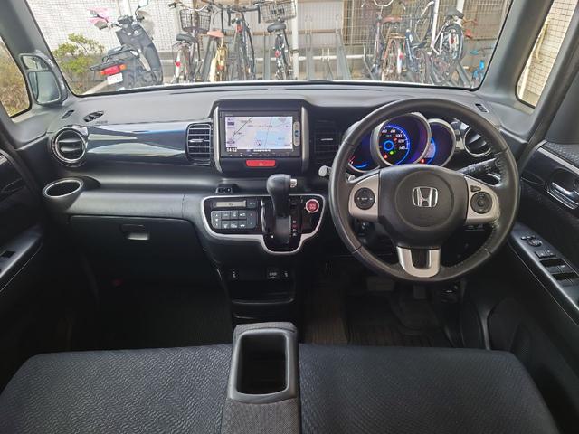 Ｎ－ＢＯＸカスタム Ｇ　ターボＳＳパッケージ　車検Ｒ９年１１月　Ｅ／Ｇオイル交換済み　ＥＴＣ　バックカメラ　両側電動スライドドア　ナビ　ＴＶ　オートクルーズコントロール　オートライト　ＨＩＤ　スマートキー×２　アイドリングストップ　シートヒーター（5枚目）