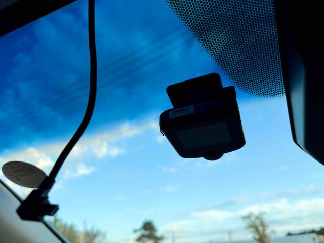 シャトル ハイブリッドX ドライブレコーダー ETC バックカメラ オートクルーズコントロール 衝突被害軽減システム アルミホイール LEDヘッドランプ スマートキー 電動格納ミラー AT 盗難防止システム 衝突安全ボディ(3枚目)