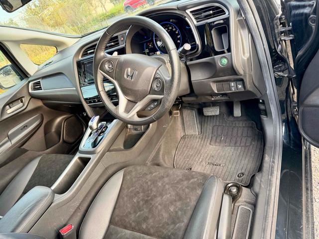 シャトル ハイブリッドX ドライブレコーダー ETC バックカメラ オートクルーズコントロール 衝突被害軽減システム アルミホイール LEDヘッドランプ スマートキー 電動格納ミラー AT 盗難防止システム 衝突安全ボディ(6枚目)