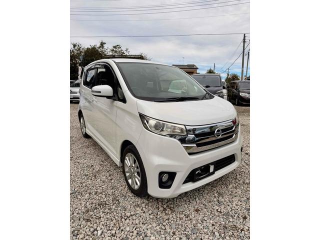 デイズ ハイウェイスター X バックカメラ HID スマートキー アイドリングストップ ベンチシート CVT 盗難防止システム ABS アルミホイール 衝突安全ボディ エアコン パワーステアリング パワーウィンドウ(8枚目)