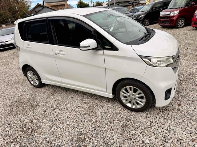 デイズ ハイウェイスター X バックカメラ HID スマートキー アイドリングストップ ベンチシート CVT 盗難防止システム ABS アルミホイール 衝突安全ボディ エアコン パワーステアリング パワーウィンドウ(10枚目)