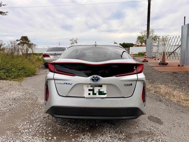 プリウスＰＨＶ Ｓナビパッケージ　ドライブレコーダー　ＥＴＣ　レーンアシスト　オートクルーズコントロール　衝突被害軽減システム　バックカメラ　アルミホイール　オートマチックハイビーム　ＬＥＤヘッドランプ　ＣＶＴ　シートヒーター（19枚目）