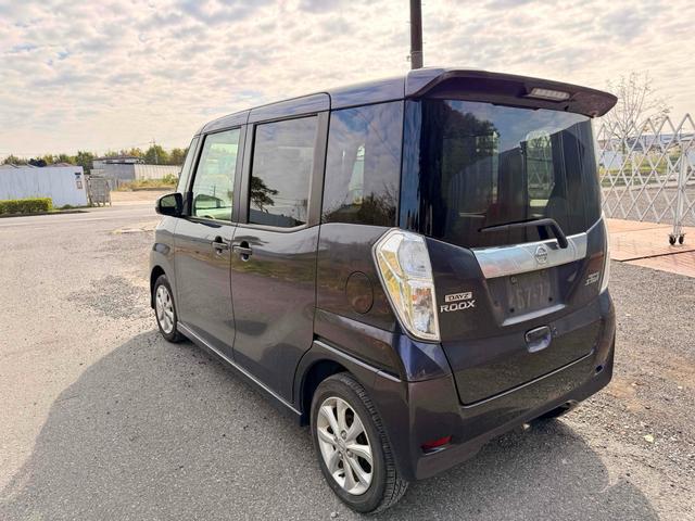 デイズルークス ハイウェイスター　Ｘ　４ＷＤ　ＥＴＣ　全周囲カメラ　両側スライド・片側電動　ナビ　衝突被害軽減システム　オートマチックハイビーム　ＬＥＤヘッドランプ　スマートキー　アイドリングストップ　電動格納ミラー　シートヒーター（13枚目）