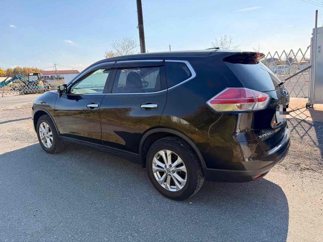 エクストレイル ２０Ｘ　エマージェンシーブレーキパッケージ　ＥＴＣ　バックカメラ　クリアランスソナー　衝突被害軽減システム　ＴＶ　アルミホイール　スマートキー　アイドリングストップ　シートヒーター　ＣＶＴ　盗難防止システム　衝突安全ボディ　後席モニター（9枚目）