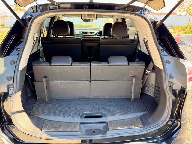 エクストレイル ２０Ｘ　エマージェンシーブレーキパッケージ　ＥＴＣ　バックカメラ　クリアランスソナー　衝突被害軽減システム　ＴＶ　アルミホイール　スマートキー　アイドリングストップ　シートヒーター　ＣＶＴ　盗難防止システム　衝突安全ボディ　後席モニター（24枚目）