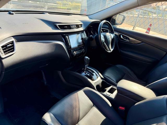 エクストレイル ２０Ｘ　エマージェンシーブレーキパッケージ　ＥＴＣ　バックカメラ　クリアランスソナー　衝突被害軽減システム　ＴＶ　アルミホイール　スマートキー　アイドリングストップ　シートヒーター　ＣＶＴ　盗難防止システム　衝突安全ボディ　後席モニター（27枚目）