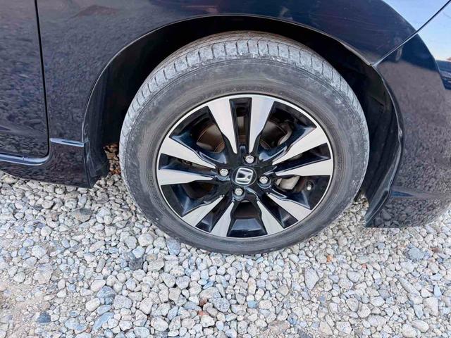 シャトル ハイブリッドＸ　バックカメラ　ナビ　ＴＶ　オートクルーズコントロール　衝突被害軽減システム　アルミホイール　ＬＥＤヘッドランプ　スマートキー　ＡＴ　盗難防止システム　衝突安全ボディ　ＡＢＳ　ＥＳＣ　エアコン（16枚目）