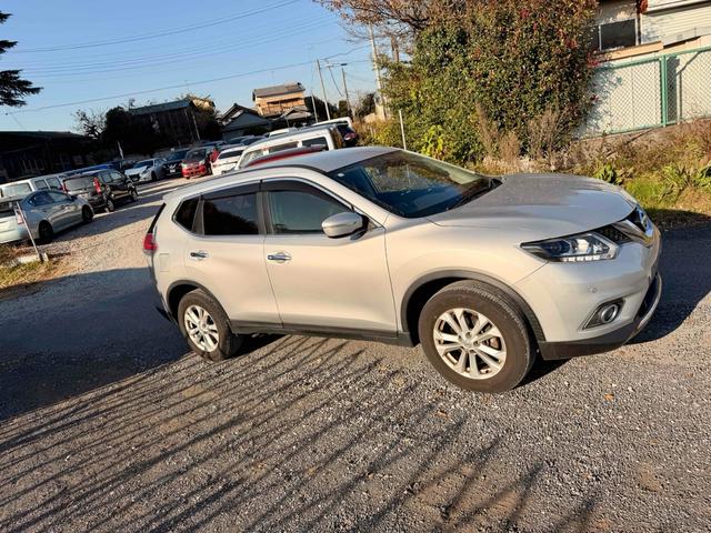 エクストレイル 20X エマージェンシーブレーキパッケージ 4WD ドライブレコーダー ETC クリアランスソナー 衝突被害軽減システム TV アルミホイール スマートキー アイドリングストップ シートヒーター CVT 盗難防止システム 衝突安全ボディ(18枚目)