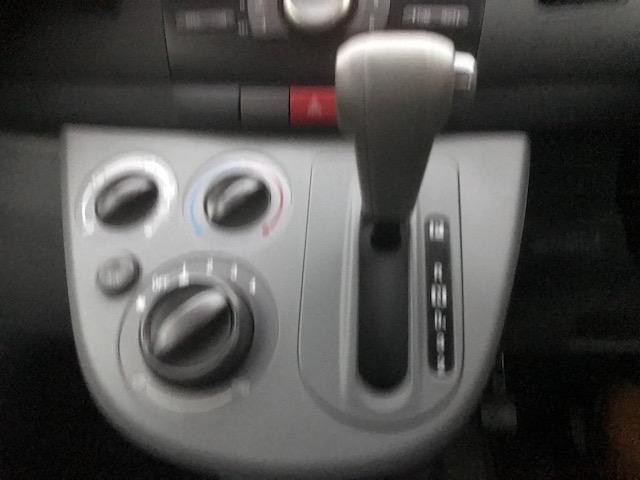 ムーヴ Ｌセレクション　キーレスエントリー　電動格納ミラー　ベンチシート　ＡＴ　盗難防止システム　ＣＤ　アルミホイール　衝突安全ボディ　エアコン　パワーステアリング　パワーウィンドウ（5枚目）