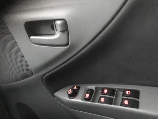 ムーヴ Ｌセレクション　キーレスエントリー　電動格納ミラー　ベンチシート　ＡＴ　盗難防止システム　ＣＤ　アルミホイール　衝突安全ボディ　エアコン　パワーステアリング　パワーウィンドウ（50枚目）