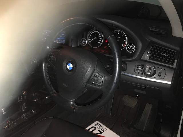 Ｘ３ ｘＤｒｉｖｅ　２０ｄ　ブルーパフォーマンス　４ＷＤ　バックカメラ　クリアランスソナー　オートクルーズコントロール　ナビ　オートライト　ＨＩＤ　アルミホイール　スマートキー　シートヒーター　ＡＴ　盗難防止システム　ＣＤ　ＡＢＳ　ＥＳＣ　エアコン（10枚目）