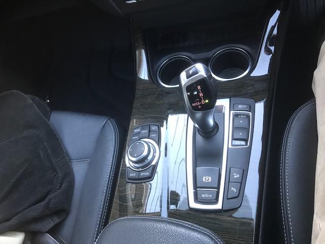 Ｘ３ ｘＤｒｉｖｅ　２０ｄ　ブルーパフォーマンス　４ＷＤ　バックカメラ　クリアランスソナー　オートクルーズコントロール　ナビ　オートライト　ＨＩＤ　アルミホイール　スマートキー　シートヒーター　ＡＴ　盗難防止システム　ＣＤ　ＡＢＳ　ＥＳＣ　エアコン（16枚目）