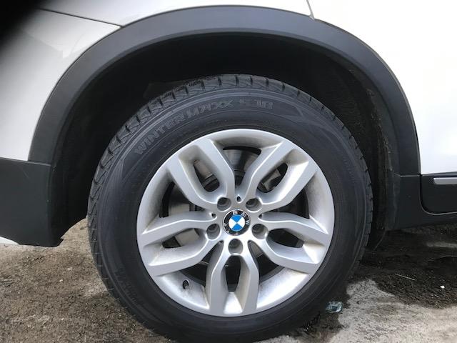 Ｘ３ ｘＤｒｉｖｅ　２０ｄ　ブルーパフォーマンス　４ＷＤ　バックカメラ　クリアランスソナー　オートクルーズコントロール　ナビ　オートライト　ＨＩＤ　アルミホイール　スマートキー　シートヒーター　ＡＴ　盗難防止システム　ＣＤ　ＡＢＳ　ＥＳＣ　エアコン（30枚目）