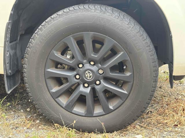 ランドクルーザープラド TX Lパッケージ マットブラックエディション 4WD ドライブレコーダー 全周囲カメラ クリアランスソナー オートクルーズコントロール レーンアシスト パワーシート 衝突被害軽減システム サンルーフ ナビ オートマチックハイビーム オートライト(34枚目)