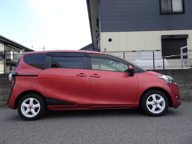 シエンタ ハイブリッドG 車検9年11月 トヨタセーフティセンス 衝突軽減ブレーキ ナビ TV Bluetooth バックカメラ 両側パワースライドドア スマートキー アルミホイール ETC ドライブレコーダー 禁煙車(8枚目)