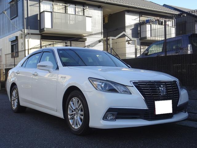 クラウンハイブリッド ロイヤルサルーン　車検９年１０月　ＨＤＤナビフルセグＴＶ　ＤＶＤ再生機能　ミュージックサーバ　Ｂｌｕｅｔｏｏｔｈ　バックカメラ　スマートキー　クルーズコントロール　シートヒーター　ステアリングヒーター　ＨＩＤ　ＥＴＣ（4枚目）
