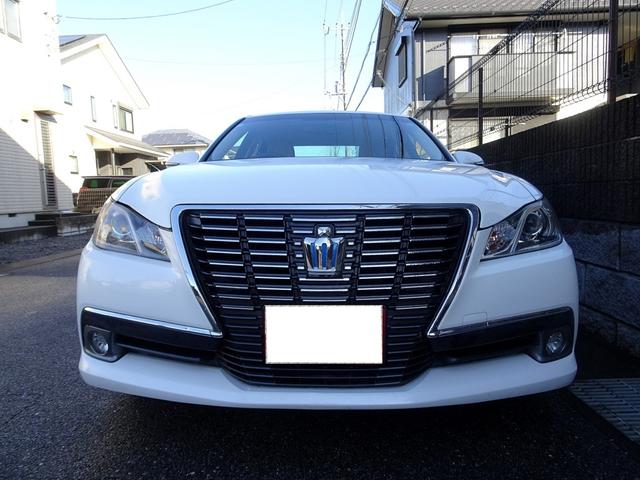 クラウンハイブリッド ロイヤルサルーン　車検９年１０月　ＨＤＤナビフルセグＴＶ　ＤＶＤ再生機能　ミュージックサーバ　Ｂｌｕｅｔｏｏｔｈ　バックカメラ　スマートキー　クルーズコントロール　シートヒーター　ステアリングヒーター　ＨＩＤ　ＥＴＣ（6枚目）