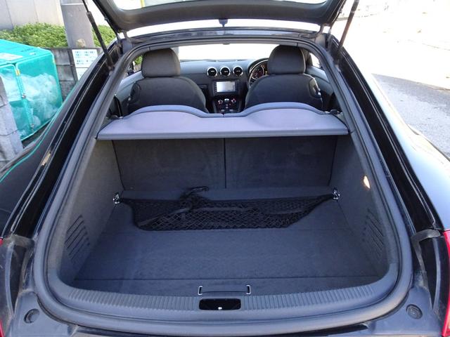 ＴＴクーペ ２．０ＴＦＳＩ　後期　車検８年９月２８日　ナビ　フルセグＴＶ　ＤＶＤ再生機能　Ｂｌｕｅｔｏｏｔｈ　キーレス　電動可変式リアスポイラー　１７インチＡＷ　ＨＩＤ　ＥＴＣ　タイミングベルトチェーン式（交換不要）（14枚目）