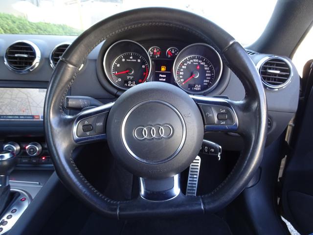 ＴＴクーペ ２．０ＴＦＳＩ　後期　車検８年９月２８日　ナビ　フルセグＴＶ　ＤＶＤ再生機能　Ｂｌｕｅｔｏｏｔｈ　キーレス　電動可変式リアスポイラー　１７インチＡＷ　ＨＩＤ　ＥＴＣ　タイミングベルトチェーン式（交換不要）（23枚目）