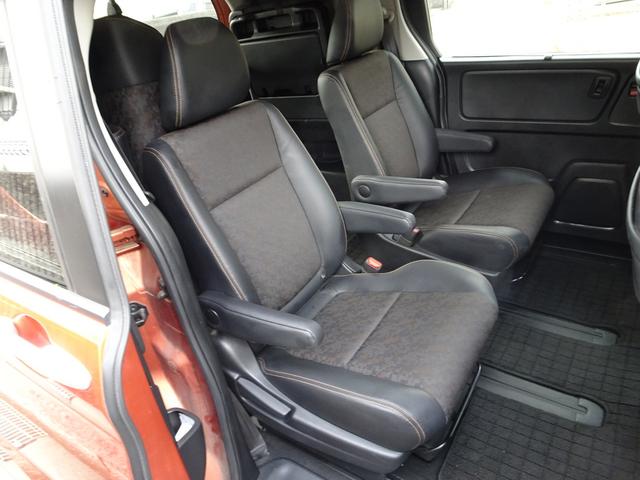 フリードハイブリッド ハイブリッド・クロスターホンダセンシング 車検9年9月 後期 ホンダセンシング レーダークルーズ 衝突軽減ブレーキ ナビ フルセグTV DVD再生機能 Bluetooth バックカメラ 両側パワスラ スマキー シートヒーター ETC ドラレコ(14枚目)