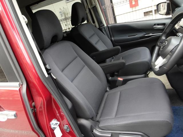 セレナ Ｇ　４ＷＤ　車検９年１１月　プロパイロット　レーダークルーズ　エマージェンシーブレーキ　ナビ　ＴＶ　ＤＶＤ再生機能　Ｂｌｕｅｔｏｏｔｈ　後席モニター　アラウンドビュー　両側パワスラ　インテリキー　ＥＴＣ（12枚目）