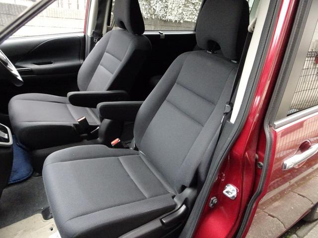 セレナ Ｇ　４ＷＤ　車検９年１１月　プロパイロット　レーダークルーズ　エマージェンシーブレーキ　ナビ　ＴＶ　ＤＶＤ再生機能　Ｂｌｕｅｔｏｏｔｈ　後席モニター　アラウンドビュー　両側パワスラ　インテリキー　ＥＴＣ（13枚目）