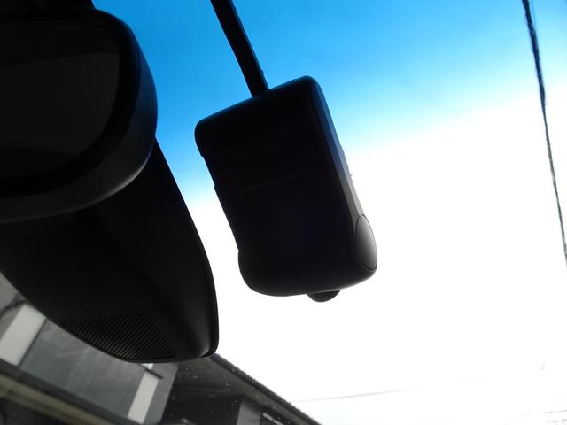 オデッセイ アブソルート・２０ｔｈアニバーサリー　ホンダセンシング　レーダークルーズ　衝突軽減ブレーキ　ナビ　ＴＶ　ＤＶＤ再生機能　Ｂｌｕｅｔｏｏｔｈ　後席モニター　バックカメラ　両側パワスラ　スマキー　ＬＥＤライト　ＥＴＣ　ドラレコ　ワンオーナー（40枚目）