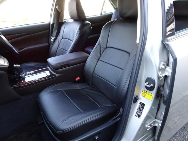 クラウンハイブリッド ロイヤルサルーンＧ　レーダークルーズコントロール　衝突軽減ブレーキ　ＨＤＤナビ　フルセグＴＶ　ＤＶＤ再生　ミュージックサーバ　Ｂｌｕｅｔｏｏｔｈ　バックカメラ　コーナーセンサー　スマートキー　ＨＩＤ　ＬＥＤフォグ　ＥＴＣ（12枚目）