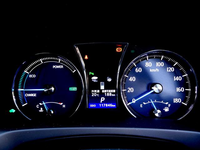 クラウンハイブリッド ロイヤルサルーンＧ　レーダークルーズコントロール　衝突軽減ブレーキ　ＨＤＤナビ　フルセグＴＶ　ＤＶＤ再生　ミュージックサーバ　Ｂｌｕｅｔｏｏｔｈ　バックカメラ　コーナーセンサー　スマートキー　ＨＩＤ　ＬＥＤフォグ　ＥＴＣ（41枚目）