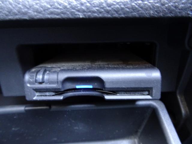 セレナ ハイウェイスター　Ｖセレ＋セーフティＩＩ　ＳＨＶ　車検９年２月　後期　エマージェンシーブレーキ　ナビ　フルセグＴＶ　ＤＶＤ再生機能　ミュージックサーバ　Ｂｌｕｅｔｏｏｔｈ　後席モニター　アラウンドビューモニター　両側パワスラ　インテリキー　クルコン（32枚目）